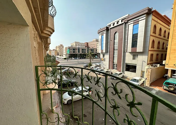 Delmon Hotel Suites